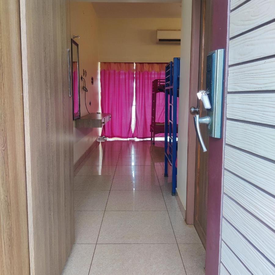 Woodpacker 2.0 Hostel Pondicherry Exterior foto